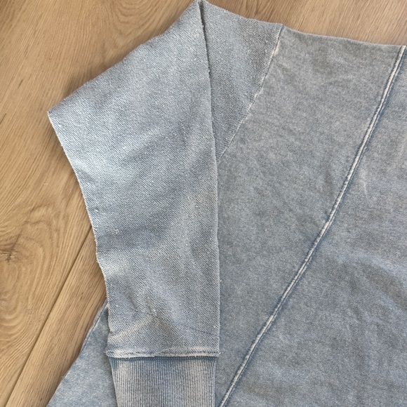 Z Supply Light “denim” Blue Crewneck NWT SZ XS - Picture 8 of 9